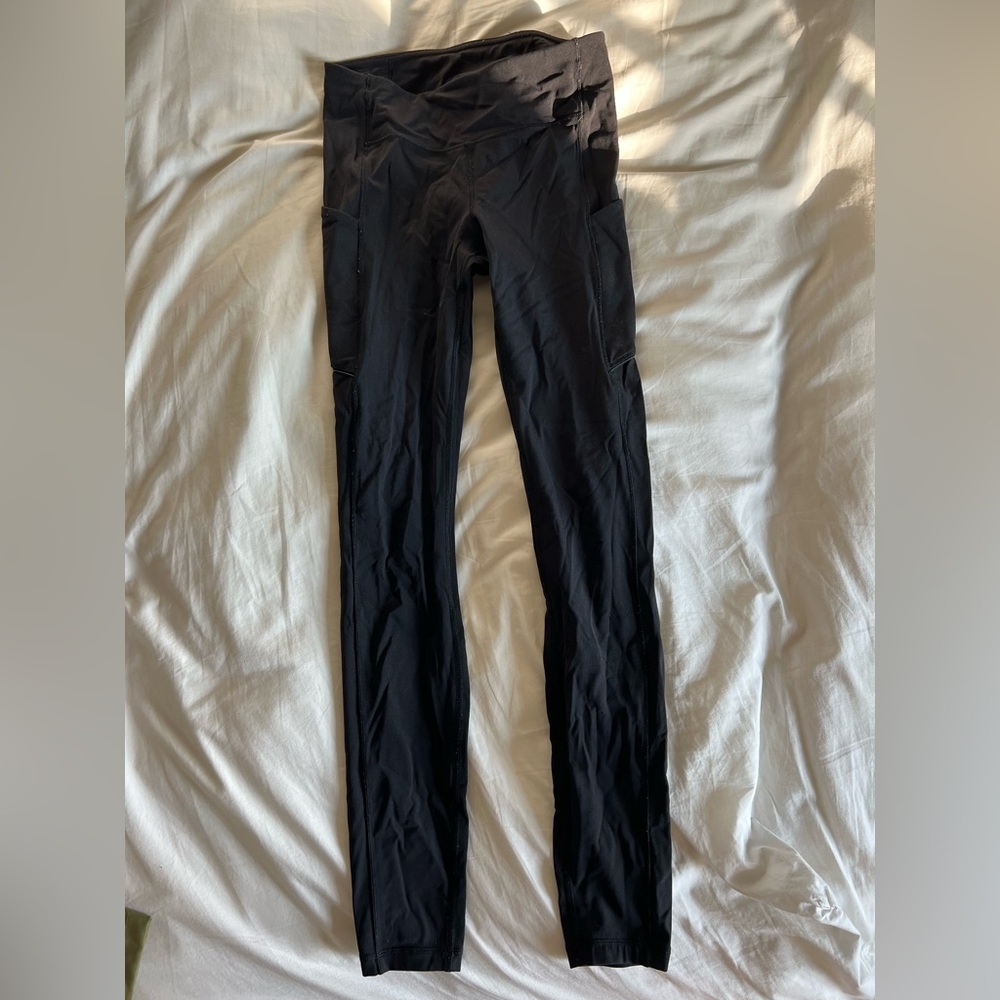 Black Lululemon Leggings with pockets